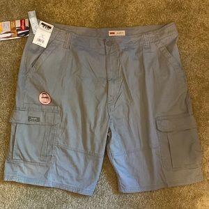 Wrangler Light Gray Cargo Shorts
